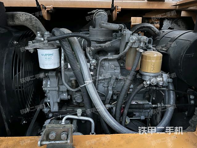 發(fā)動機整體俯視（整機外觀）