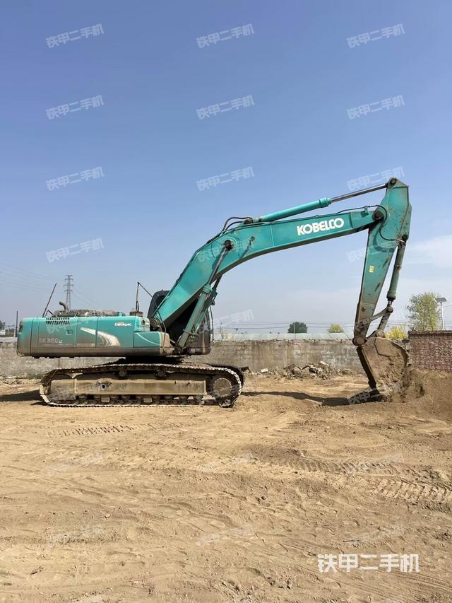 整機右后45°（整機外觀）