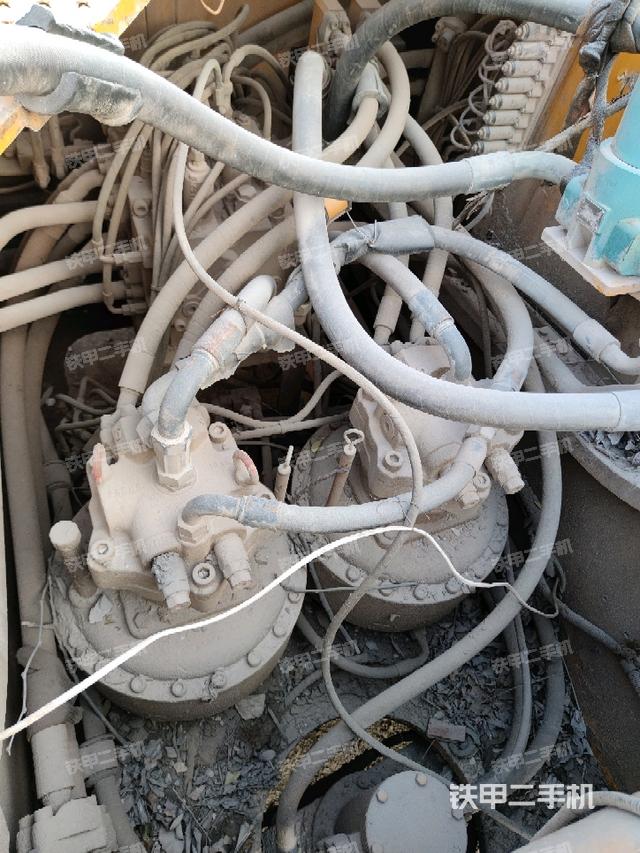 回轉(zhuǎn)馬達(dá)（上車部件）