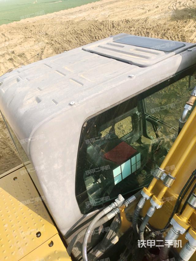 駕駛室頂部俯視（上車部件）