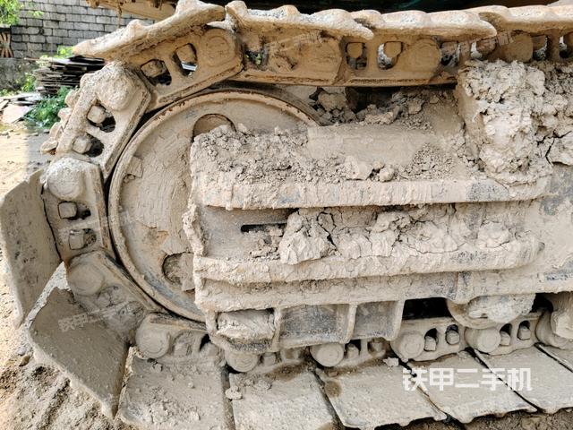 右側(cè)行走馬達(dá)蓋板(行走機(jī)構(gòu)) 右側(cè)行走馬達(dá)蓋板(行走機(jī)構(gòu))