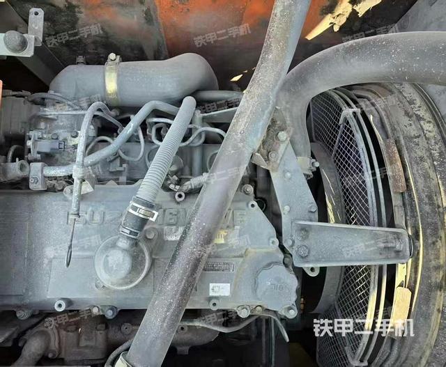 發(fā)動機整體俯視(整機外觀) 發(fā)動機整體俯視(整機外觀)