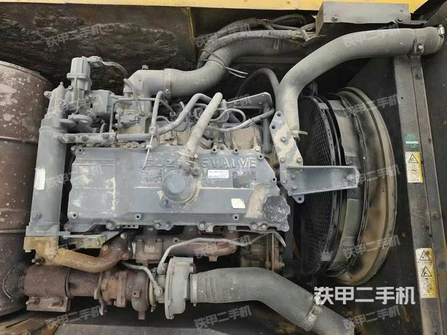 發(fā)動機整體俯視(整機外觀) 發(fā)動機整體俯視(整機外觀)