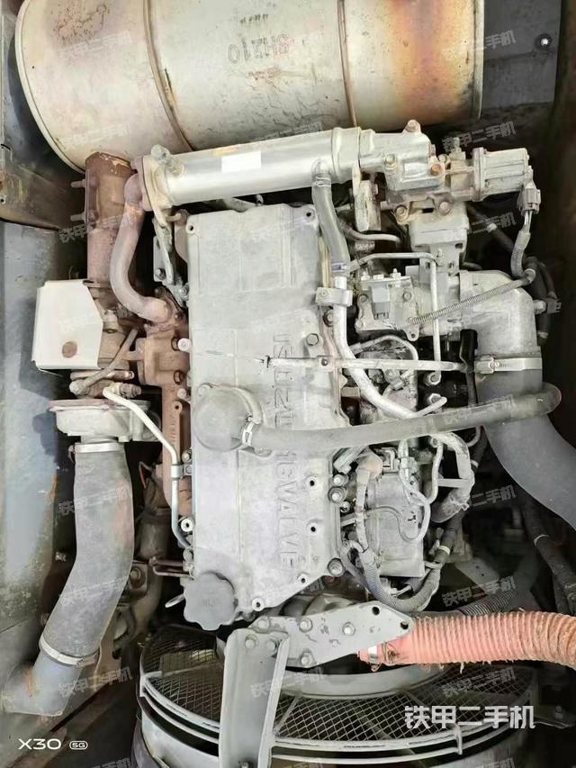 發(fā)動機(jī)整體俯視(整機(jī)外觀) 發(fā)動機(jī)整體俯視(整機(jī)外觀)