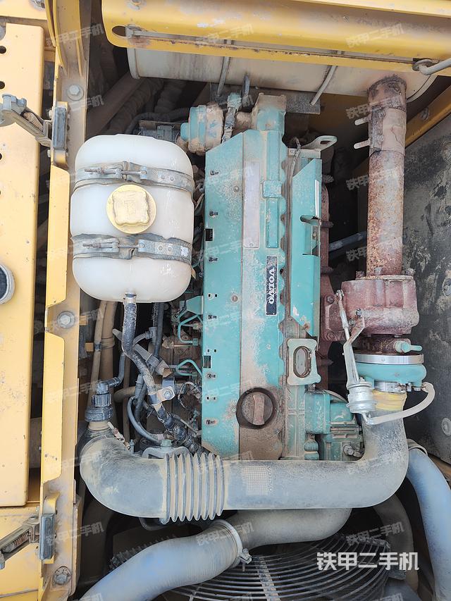 发动机整体俯视（整机外观）