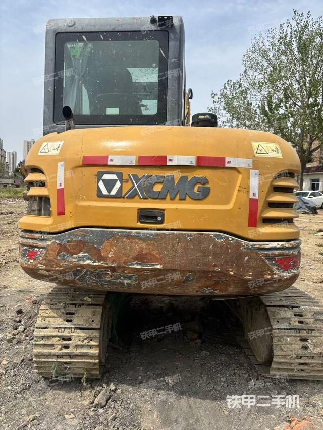 駕駛室頂部（整機(jī)外觀）