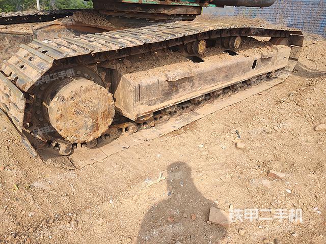 单侧履带整体（整机外观）