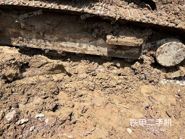 右側(cè)行走馬達(dá)蓋板(行走機(jī)構(gòu)) 右側(cè)行走馬達(dá)蓋板(行走機(jī)構(gòu))