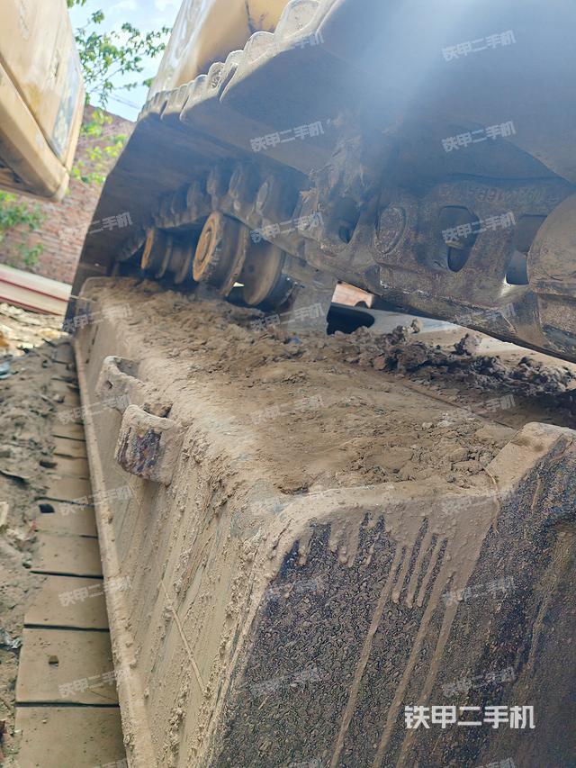 单侧履带整体（整机外观）