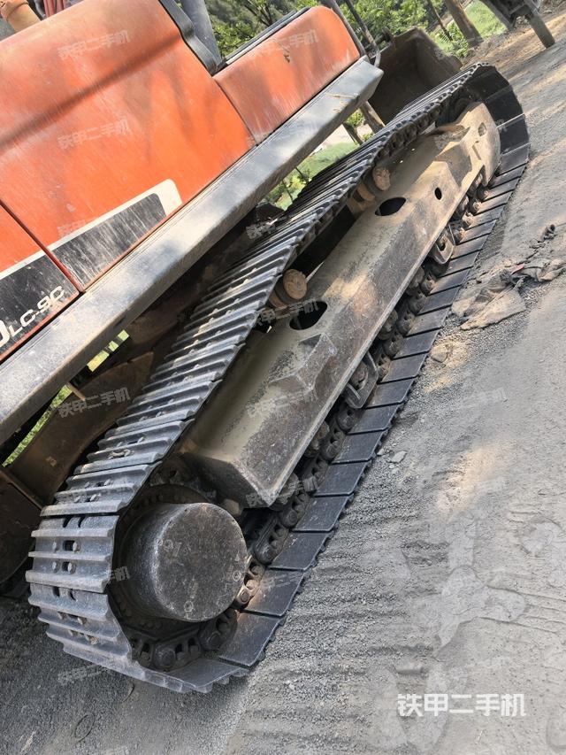 左導向輪（行走機構(gòu)）