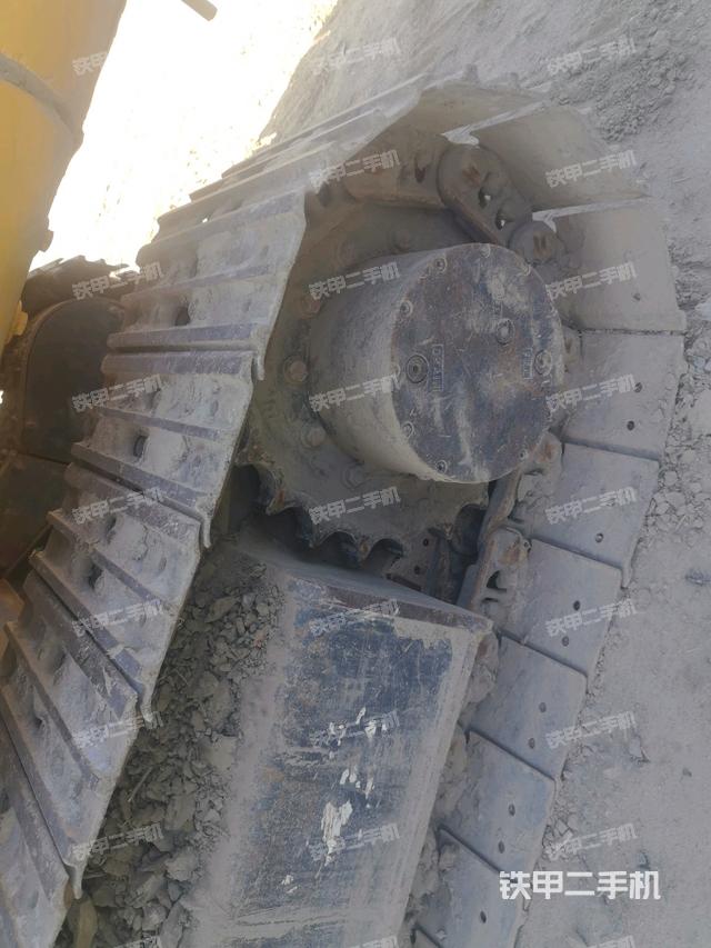 左驅(qū)動(dòng)輪（行走機(jī)構(gòu)）