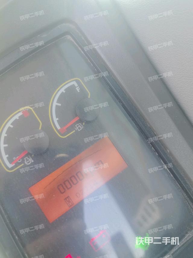 小時表(駕駛室部分) 小時表(駕駛室部分)