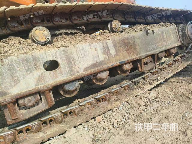 单侧履带整体（整机外观）