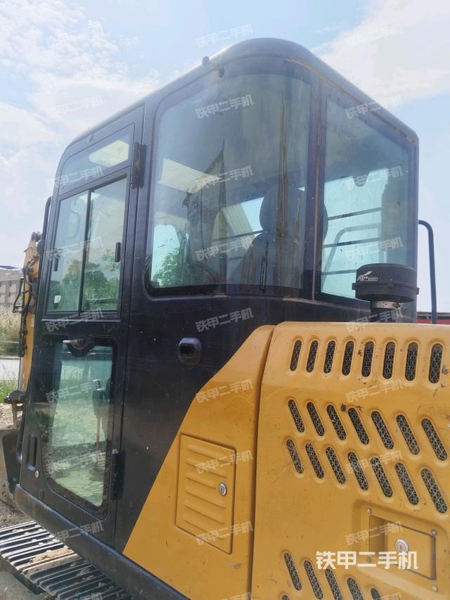 座椅后部（駕駛室部分）