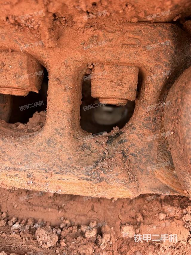 右驅(qū)動(dòng)輪（行走機(jī)構(gòu)）