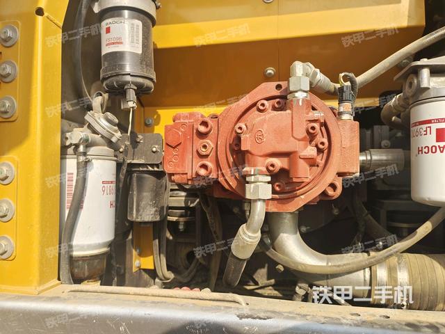 液壓泵斜45?左（大件艙室）