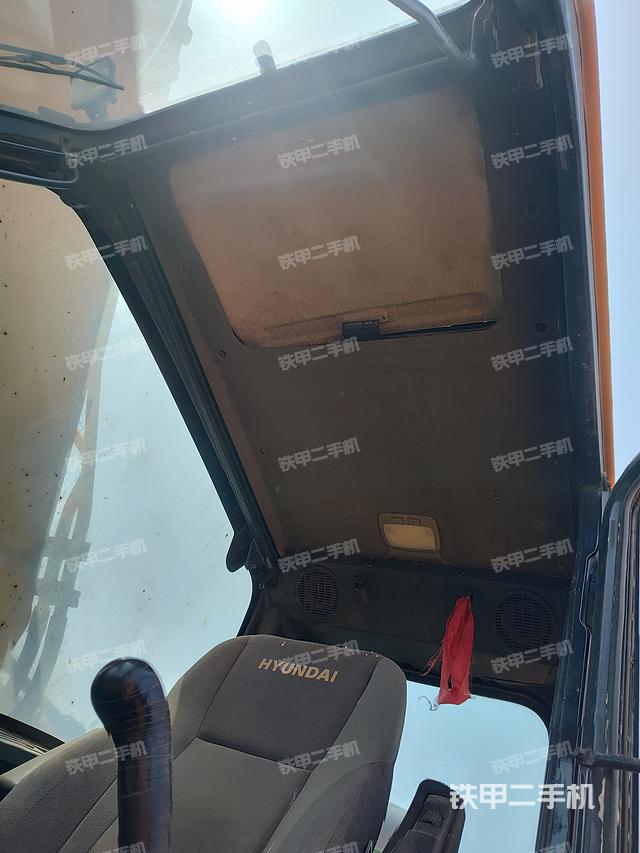 駕駛室頂部（整機(jī)外觀）