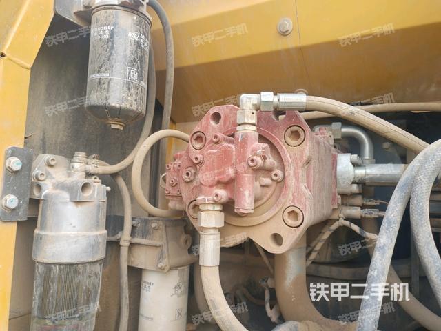 液壓泵斜45?左（大件艙室）