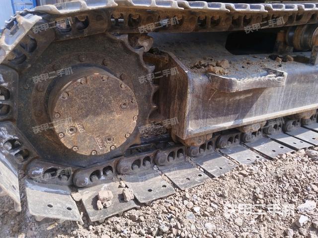 右驅動輪（行走機構）