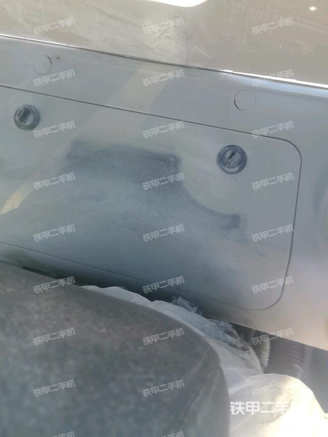 座椅后部（駕駛室部分）