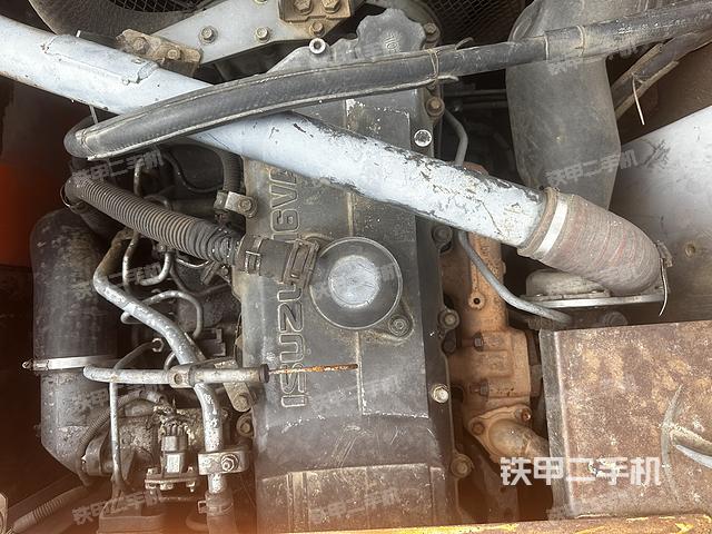 回轉(zhuǎn)馬達(dá)和主控閥(整機(jī)外觀) 回轉(zhuǎn)馬達(dá)和主控閥(整機(jī)外觀)