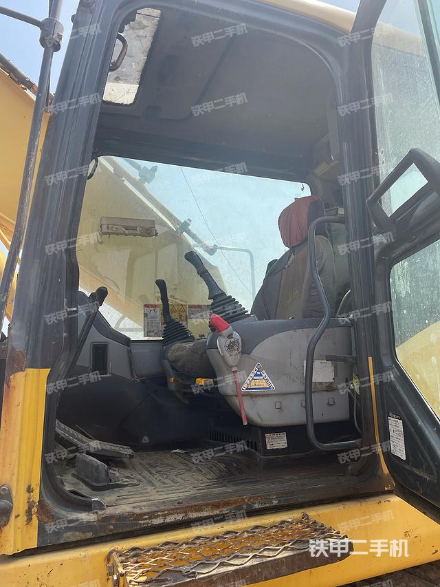 駕駛室整體（整機(jī)外觀）