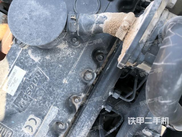 氣門室蓋螺絲特寫（上車部件）
