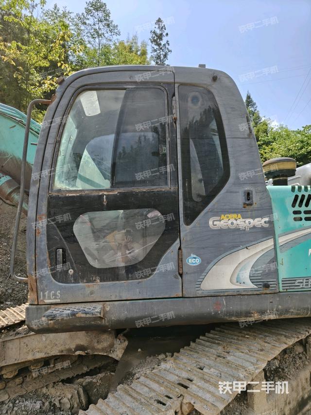 左后方玻璃角标（驾驶室部分）