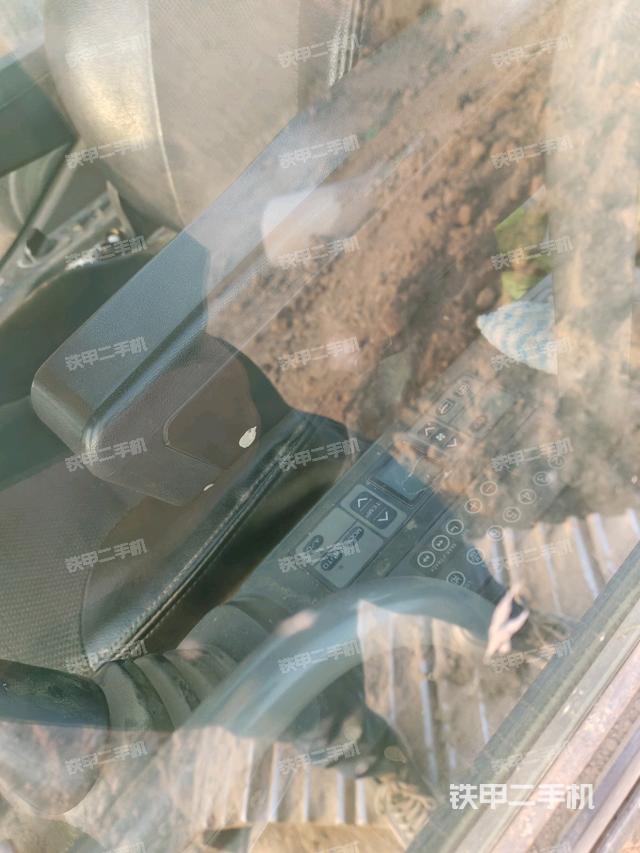 后窗玻璃角標(biāo)（駕駛室部分）