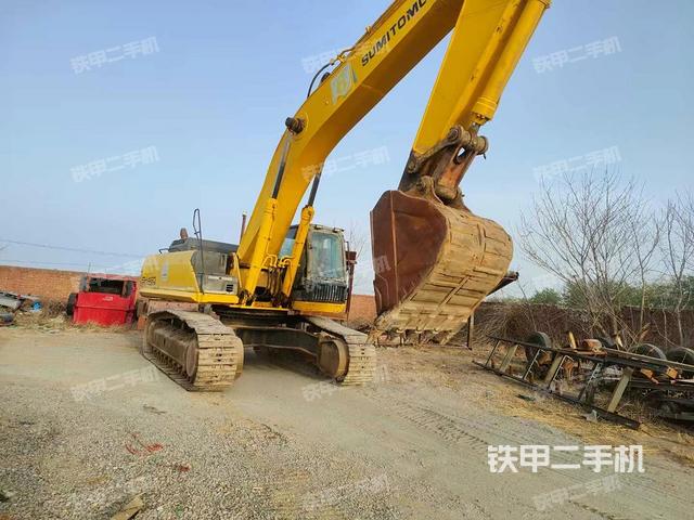 駕駛室整體（整機(jī)外觀）