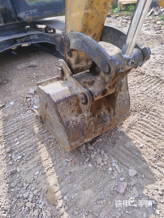 鏟斗右后整體（工作和回轉裝置）