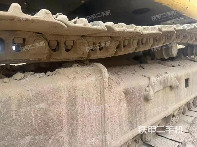 單側(cè)履帶整體（整機外觀）