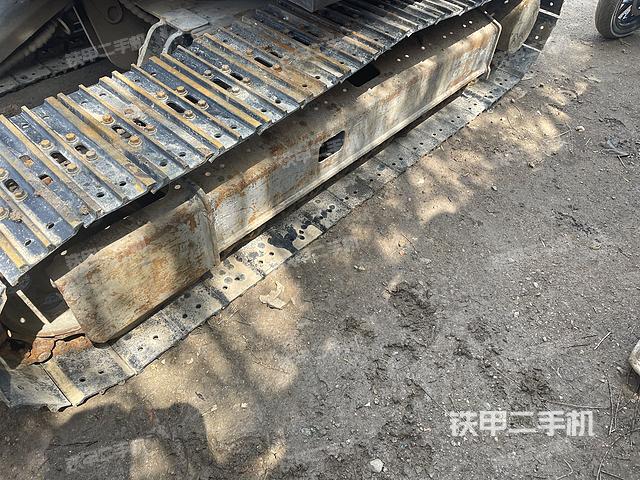 单侧履带整体（整机外观）