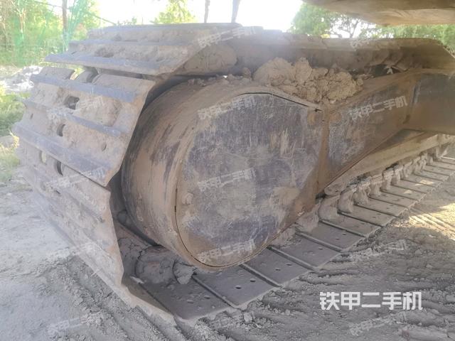 左側(cè)行走馬達(dá)蓋板（行走機(jī)構(gòu)）