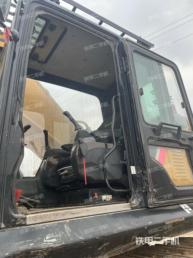 發(fā)動機整體俯視(整機外觀) 發(fā)動機整體俯視(整機外觀)