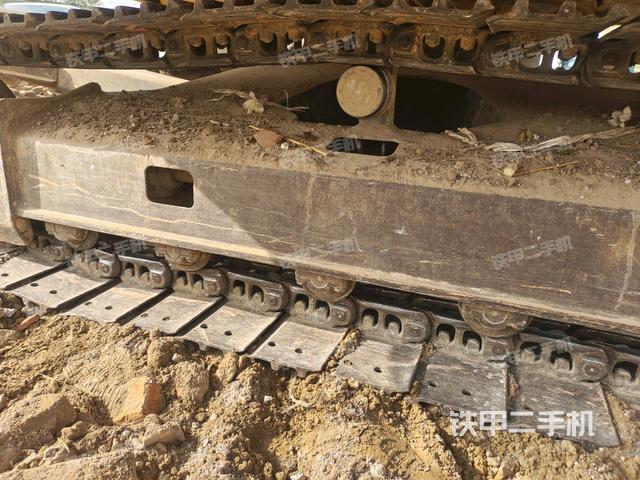 右側履帶整體?（行走機構）