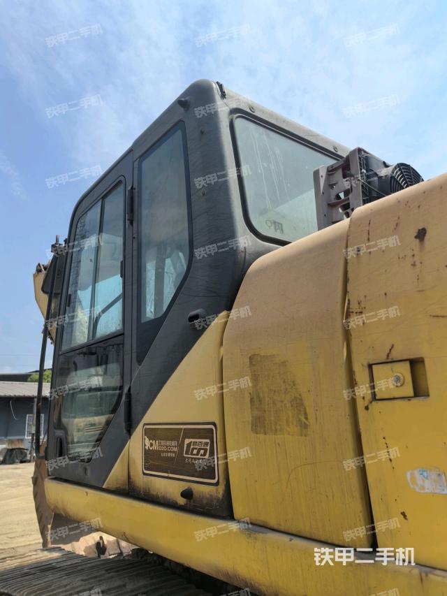 駕駛室左后45度（駕駛室部分）