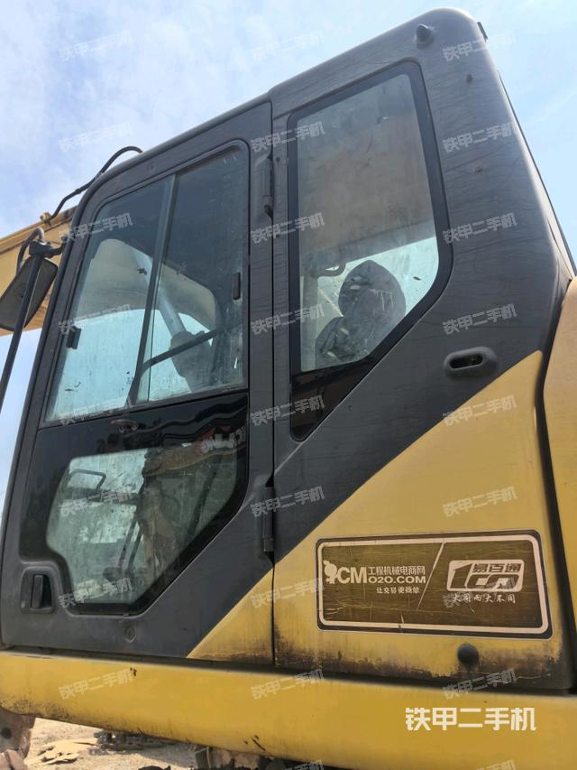 駕駛室正側(cè)（駕駛室部分）