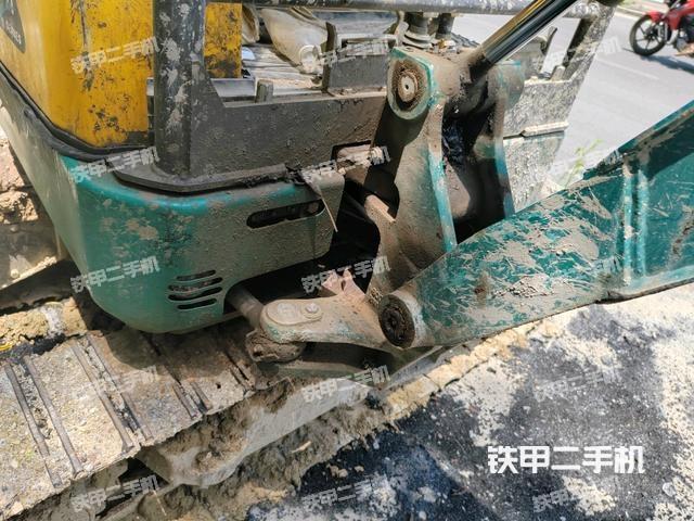 大臂根部?斜(工作和回轉(zhuǎn)裝置) 大臂根部?斜(工作和回轉(zhuǎn)裝置)