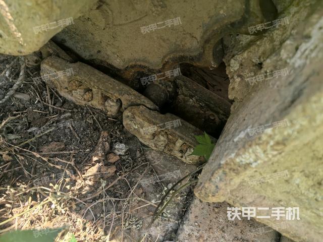 左側(cè)行走馬達(dá)蓋板（行走機(jī)構(gòu)）