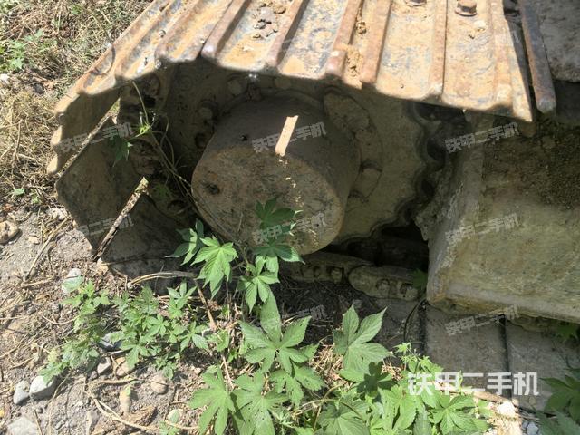 左驅(qū)動輪（行走機(jī)構(gòu)）