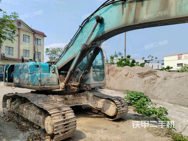 右前45(整機(jī)外觀) 右前45(整機(jī)外觀)