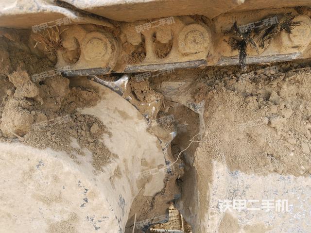 右側(cè)履帶整體（行走機(jī)構(gòu)）