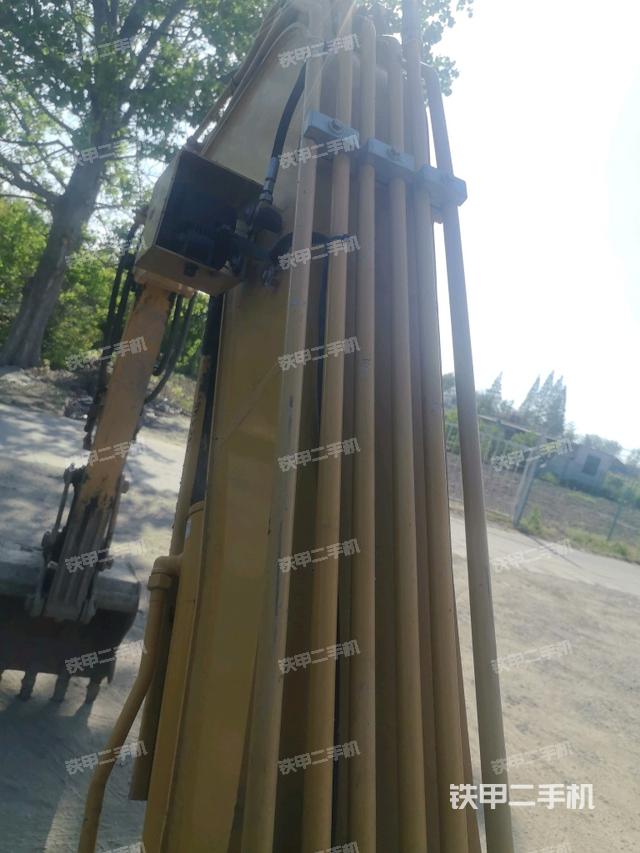 大臂背部俯視(工作和回轉裝置) 大臂背部俯視(工作和回轉裝置)