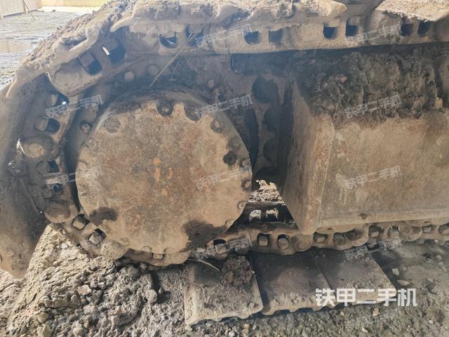 左驅(qū)動(dòng)輪（行走機(jī)構(gòu)）