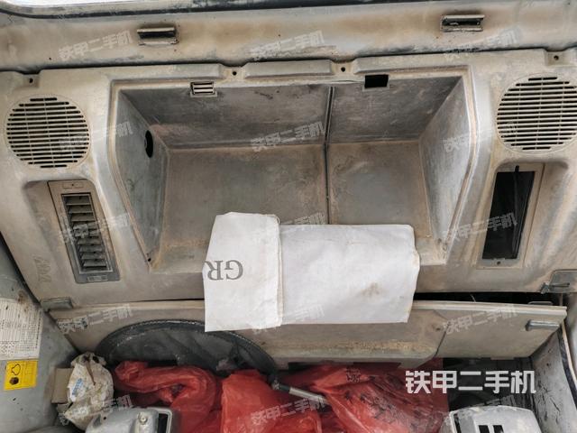 駕駛室左前45度(駕駛室部分) 駕駛室左前45度(駕駛室部分)