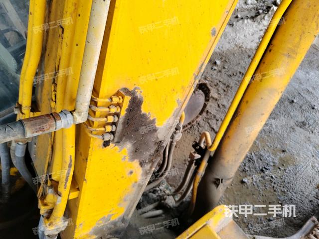 大臂背部俯視（工作和回轉(zhuǎn)裝置）