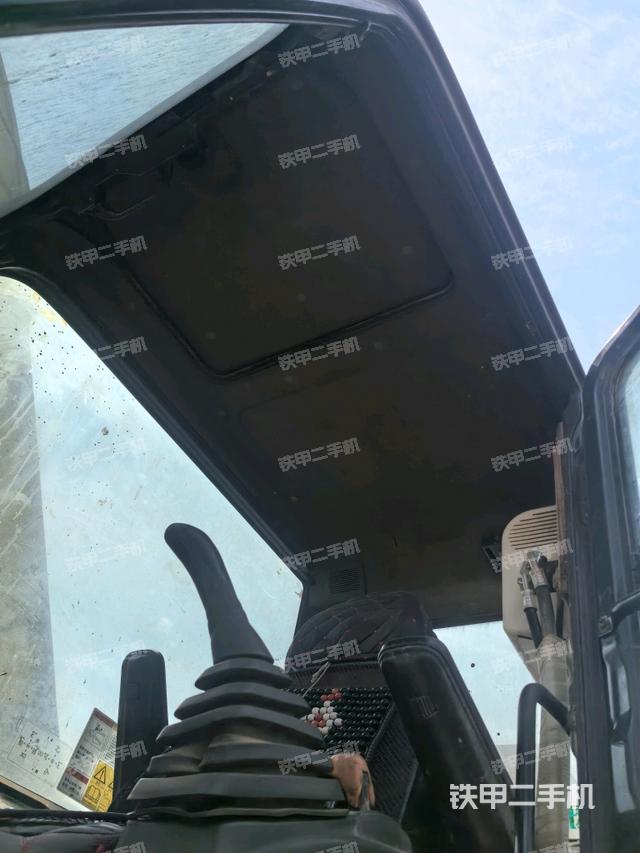 頂棚整體（駕駛室部分）