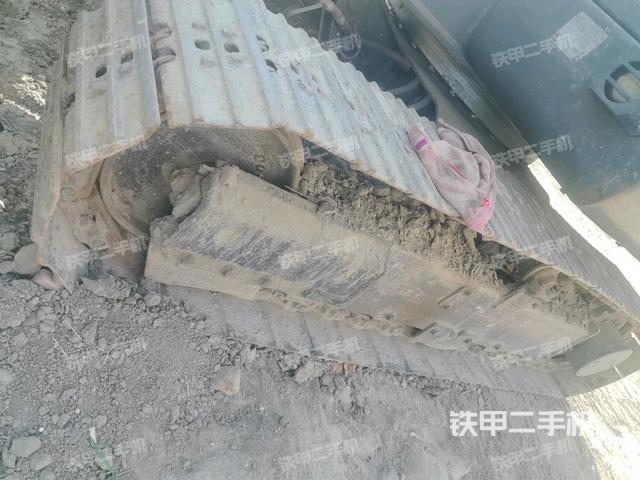 左侧履带整体 （行走机构）