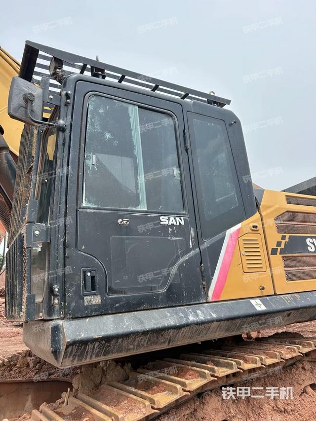 駕駛室頂部俯視（上車部件）